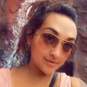 Meet your Posher, Ginnie